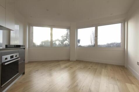 Lounge / Kitchen