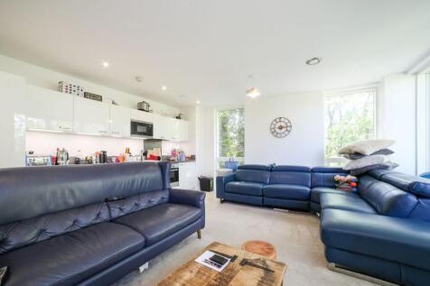 Lounge / Kitchen