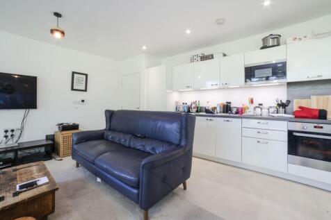Lounge / Kitchen