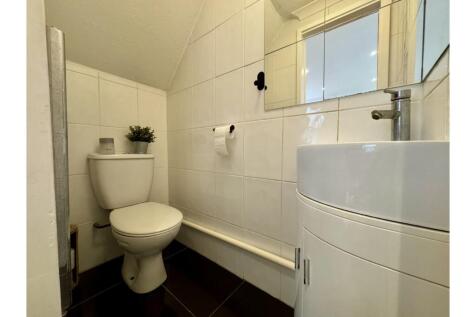 Downstairs Bathroom