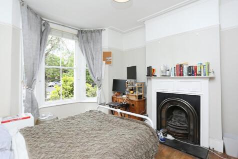 Reception/Bedroom