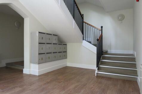 5 Watergate -NEW COMM HALL.JPG