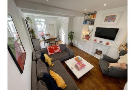 Living / Dining Room