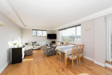 Living / Dining Room