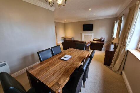 Additional Dining Area
