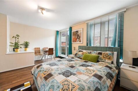 Reception/Bedroom