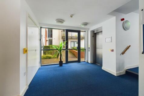 Commnal Hallway