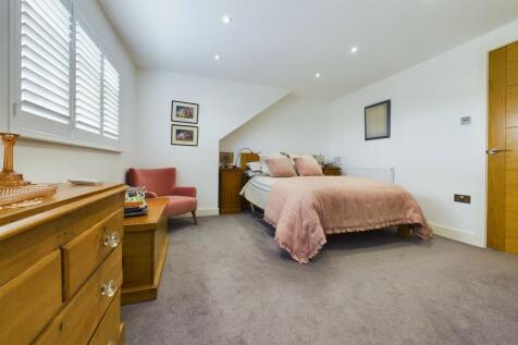 Master bedroom with en-suite