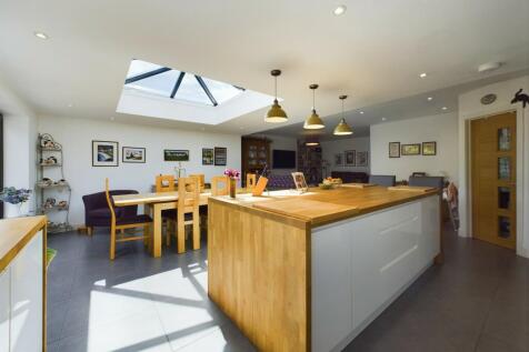 Kitchen Second Angle