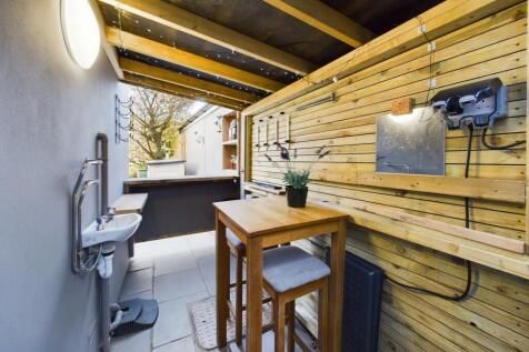 Outdoor Bar