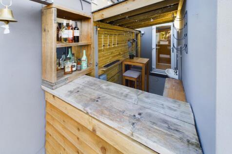 Outdoor Bar