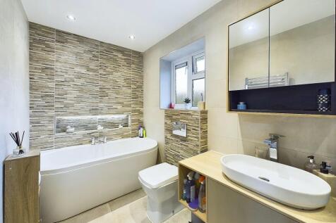 Bath/Shower Room