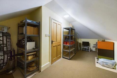Dressing Area/Home Office