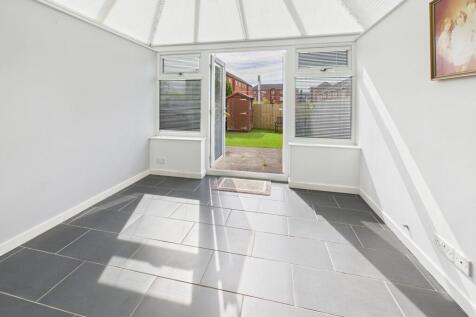 Conservatory-style extension