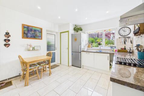 Kitchen and breakfast room