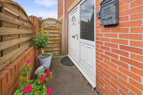 Entrance to property 