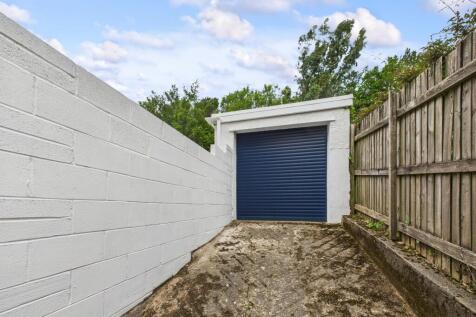 Detached Garage