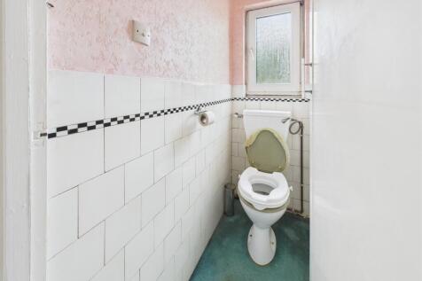Separate WC