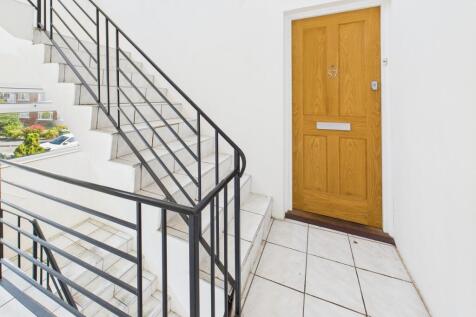 First Floor Communal Landing