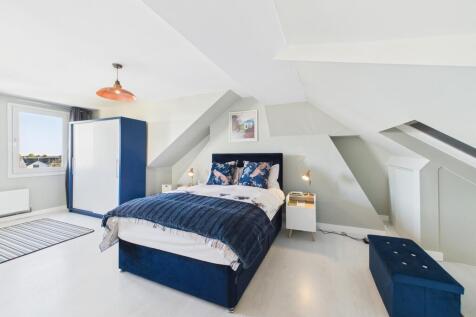 Bedroom 1 with En Suite & Dressing Area