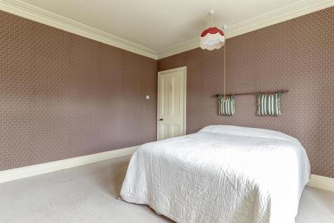 Bedroom 1 - B.jpg