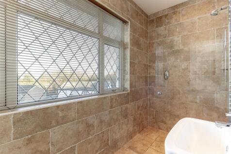 Master Bedroom Ensuite.jpg