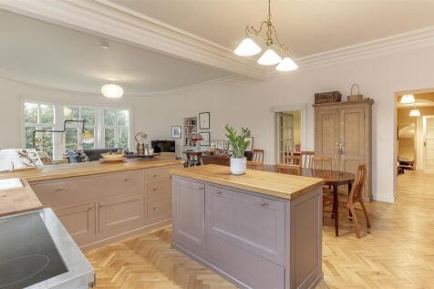 Living Dining Kitchen - B.jpg