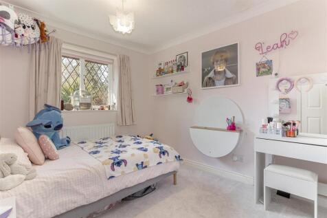 Bedroom 3-Edit.jpg