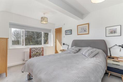 Master Bedroom - B.jpg