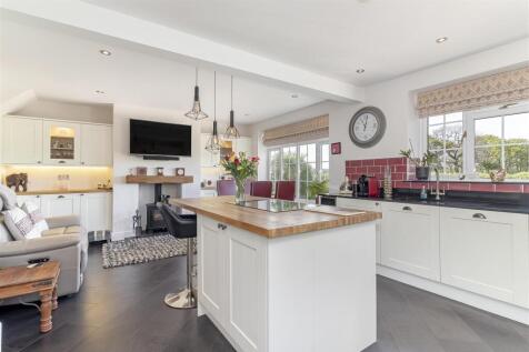 Living Dining Kitchen - B.jpg