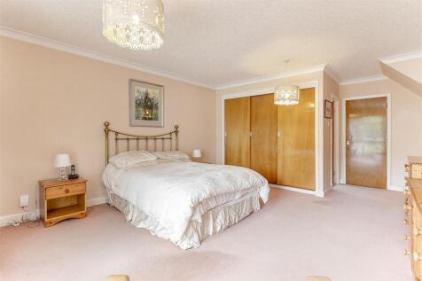 Master Bedroom - B.jpg