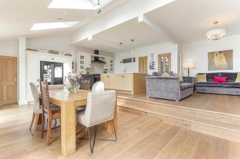 Living Dining Kitchen - E.jpg