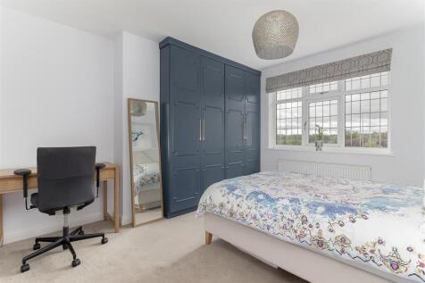 Bedroom 3.jpg