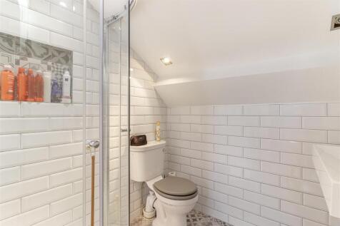 Shower Room.jpg