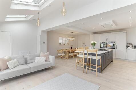 Living Dining Kitchen - E.jpg