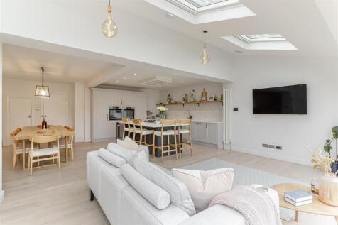Living Dining Kitchen - F.jpg