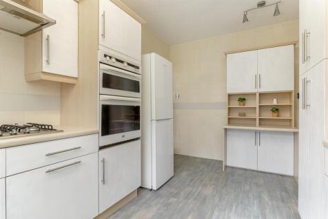 Kitchen - C.jpg