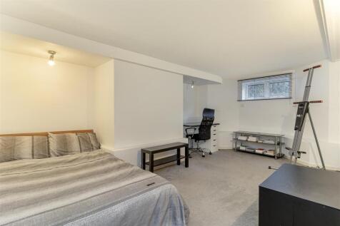 Bedroom 3.jpg