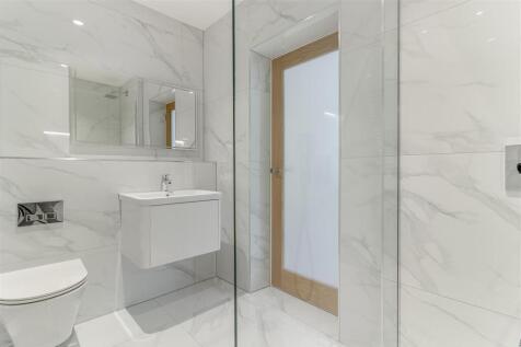 Bedroom 2 Ensuite - A.jpg
