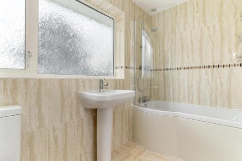Bathroom.jpg