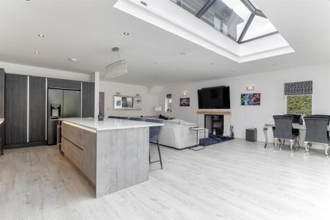 Living Dining Kitchen - C.jpg
