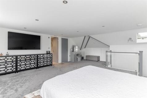 Master Bedroom - B.jpg