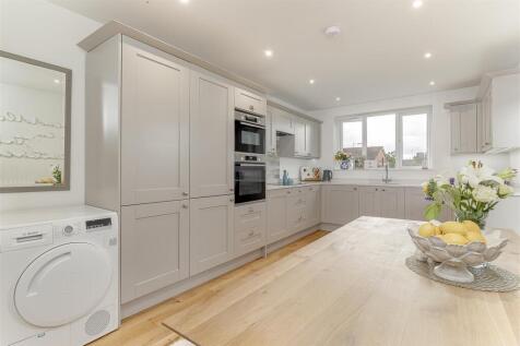 Dining Kitchen - D.jpg
