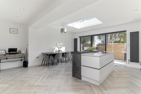 Dining Kitchen - E.jpg