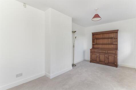 Dining Room - B.jpg