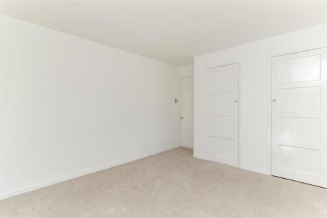 Bedroom 1 - B.jpg