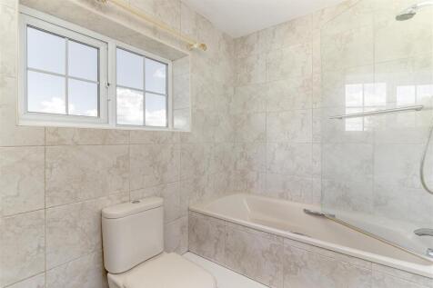 Bathroom.jpg