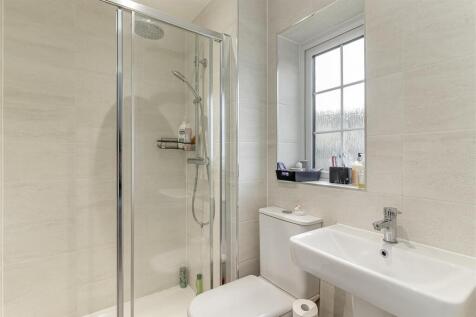Master Bedroom Ensuite.jpg