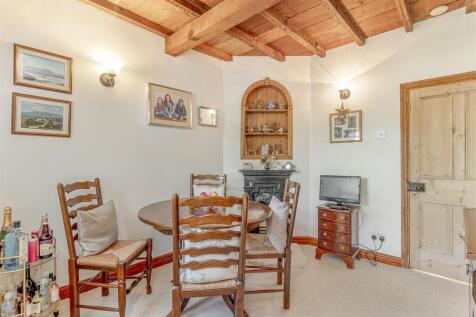 Dining Room - A.jpg