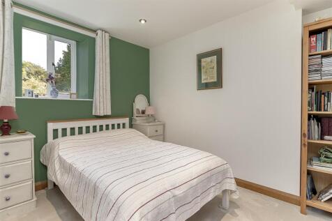 Bedroom 4.jpg